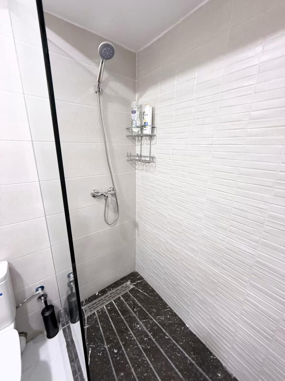 B Apartment